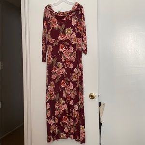 Floral maternity dress